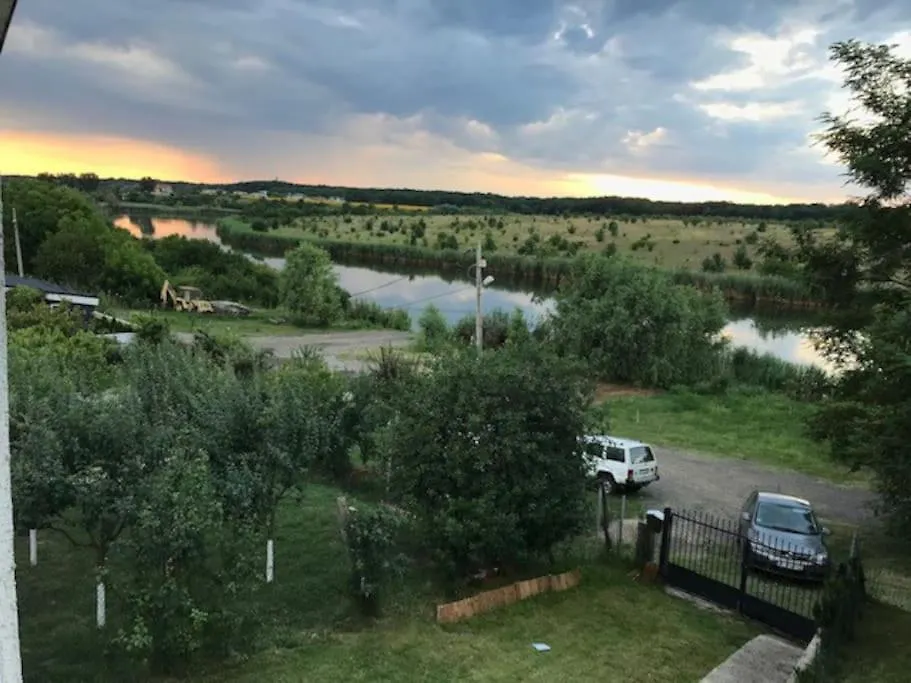 Family Home, Near Therme/Airport/ Lake, Balotesti Caciulati Villa